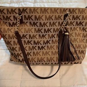 Michael Kors shoulder bag